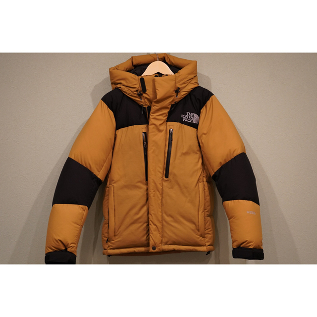 THE NORTH FACE(ザノースフェイス)のTHE NORTH FACE   バルトロライトジャケット　ブリティッシュカーキ メンズのジャケット/アウター(ダウンジャケット)の商品写真