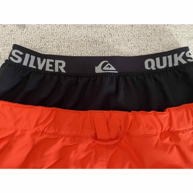 QUIKSILVER(クイックシルバー)のQUICK SILVERスノボパンツ スポーツ/アウトドアのスノーボード(ウエア/装備)の商品写真
