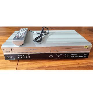 【セール】HITACHI DVL-PF9 + VHSテープ ６本