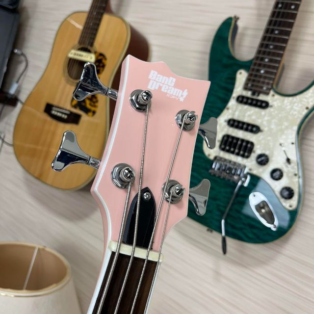 ESP(イーエスピー)の【4138】 バンドリ × ESP 牛込りみ モデル ベース ヴァイパー 楽器のベース(エレキベース)の商品写真