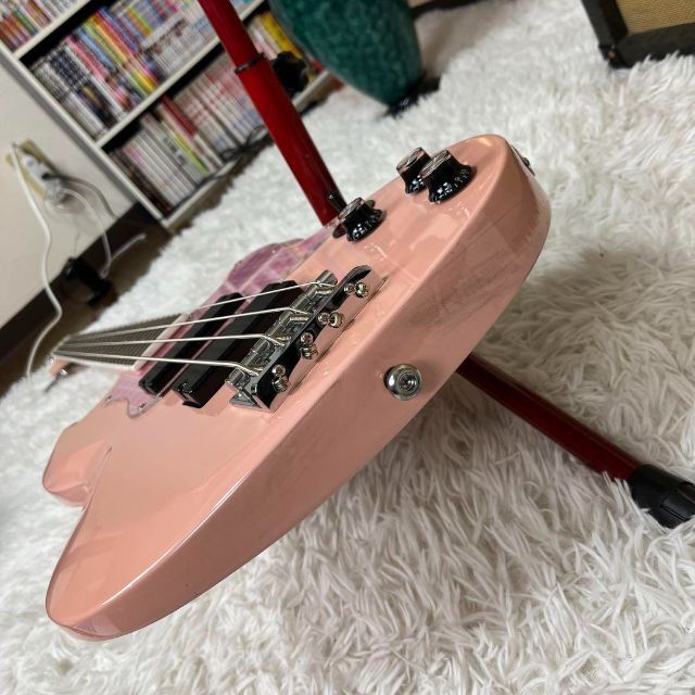 ESP(イーエスピー)の【4138】 バンドリ × ESP 牛込りみ モデル ベース ヴァイパー 楽器のベース(エレキベース)の商品写真