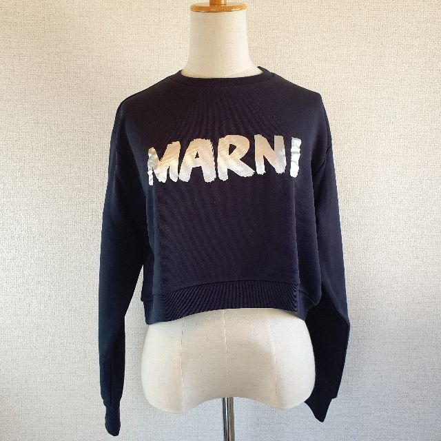 Marni(マルニ)の【新品・未使用】MARNI KIDS ロゴスウェットシャツ　ネイビー14Y キッズ/ベビー/マタニティのキッズ服女の子用(90cm~)(Tシャツ/カットソー)の商品写真