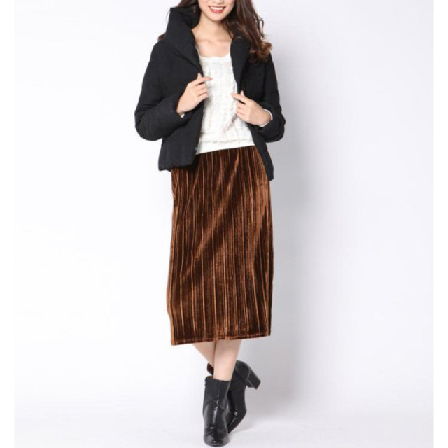 VICKY(ビッキー)の新品✨タグ付き♪定価14,300円　美シルエット♡ベロアスカート　大特価‼️ レディースのスカート(その他)の商品写真