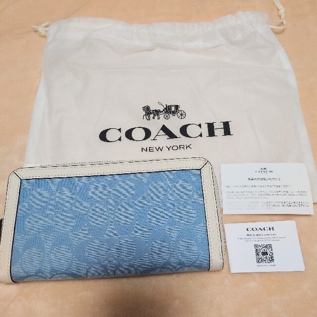 【お値下げ中】【新品】COACH コーチ 長財布 シャンブレー ライトブルー財布