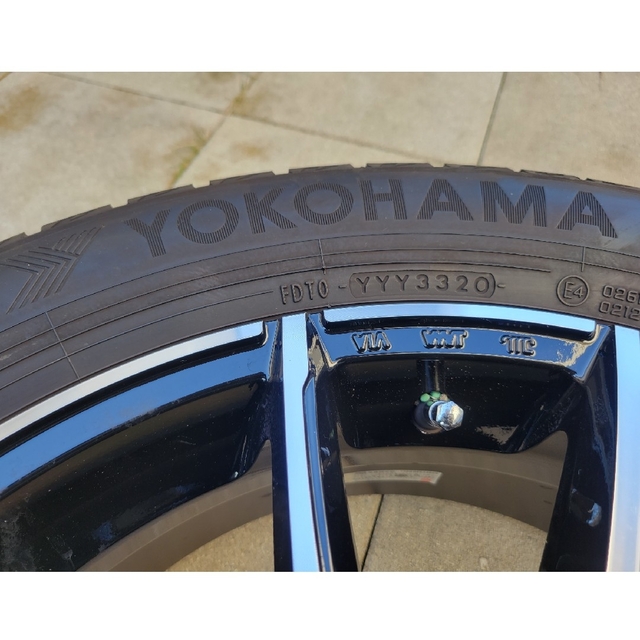 メルセデスベンツ GLA GLB 18インチ スタッドレスタイヤ·ホイール4本 メルセデスベンツ GLA GLB 18インチ スタッドレスタイヤ·ホイール4本