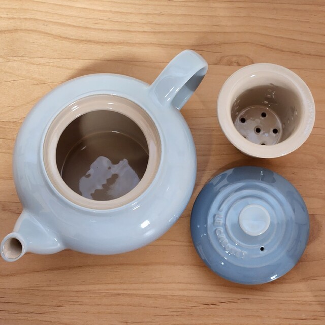 LE CREUSET(ルクルーゼ)のルクルーゼ ティーポットセット インテリア/住まい/日用品のキッチン/食器(グラス/カップ)の商品写真