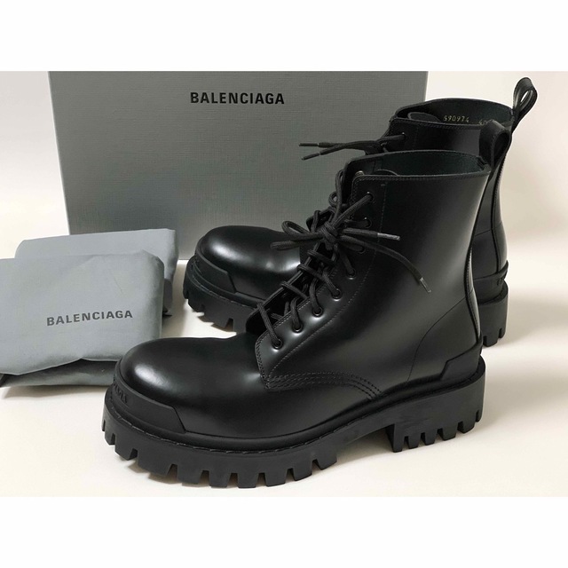 《 Balenciaga 》Strike Lace-up Boots 40