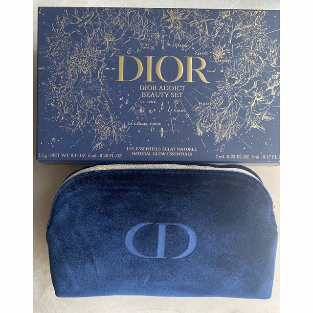 Dior(ディオール)のDior コフレ　ポーチのみ　おまけつき　新品　未使用品 コスメ/美容のコスメ/美容 その他(その他)の商品写真