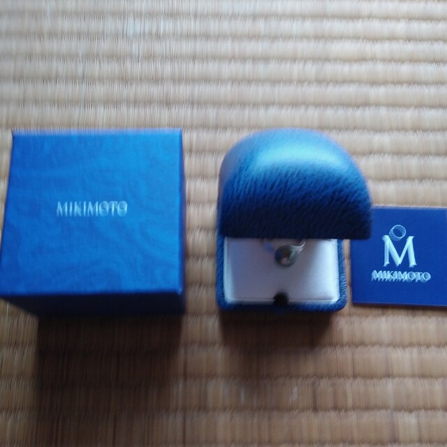 MIKIMOTO(ミキモト)のMIKIMOTO グレー真珠、指輪、箱付き レディースのアクセサリー(リング(指輪))の商品写真