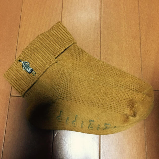 didizizi(ディディジジ)のおじさん刺繍入り靴下#didizizi レディースのレッグウェア(ソックス)の商品写真