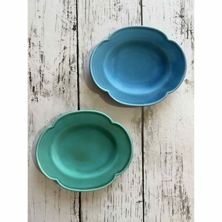マットターコイズブルー&グリーン2枚 小皿 オシャレ 磁器 オーバル デザート皿(食器)