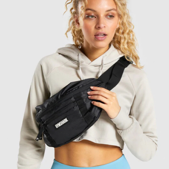 セール! 【新品未使用】gymshark ウエストポーチ ウエストバッグ