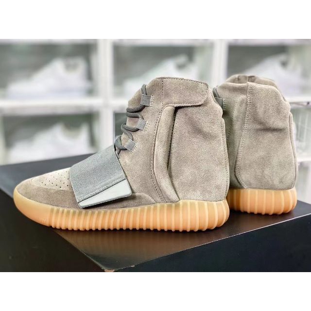 yeezy 750 グレーガム