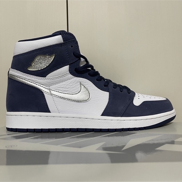 NIKE(ナイキ)の【新品タグ付:29cm】Air Jordan 1 “Midnight Navy” メンズの靴/シューズ(スニーカー)の商品写真