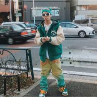 シュプリーム(Supreme)のPHENOMENON(スタジャン)