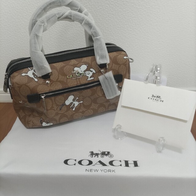 COACH(コーチ)のコーチ　COACH スヌーピー　コラボ　ミニボストンバッグ レディースのバッグ(ボストンバッグ)の商品写真