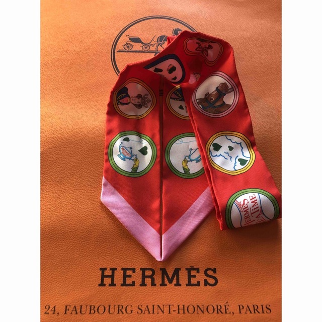 スカーフエルメス　HERMES   ツイリー　ティータイム　赤