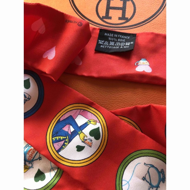 Hermes(エルメス)のエルメス　ツイリー   ティータイム　ハート レディースのファッション小物(バンダナ/スカーフ)の商品写真