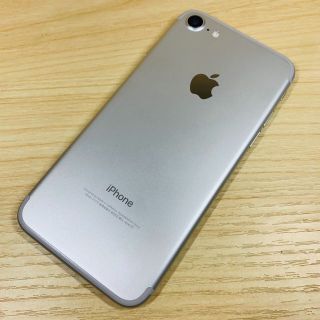 アップル(Apple)のﾊﾞｯﾃﾘｰ100％ SIMﾌﾘｰ iPhone7 32GB P6(スマートフォン本体)