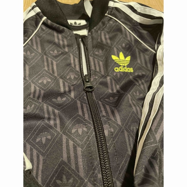 adidas(アディダス)のadidas ジャージ キッズ/ベビー/マタニティのベビー服(~85cm)(その他)の商品写真