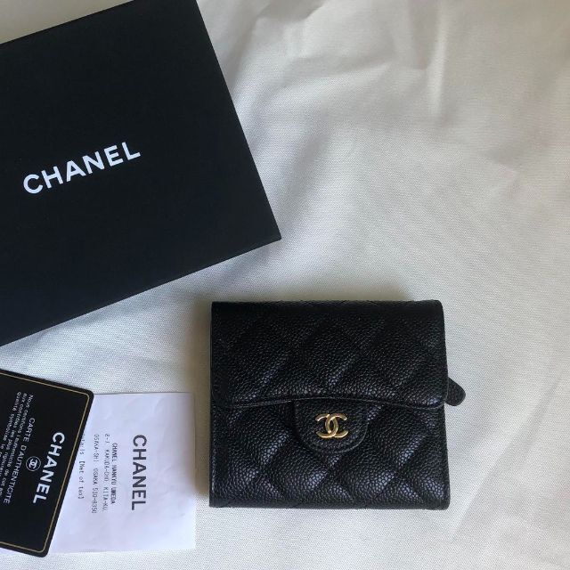特価最安値 シャネル ウォレット キャビアスキン 折り財布 CHANEL