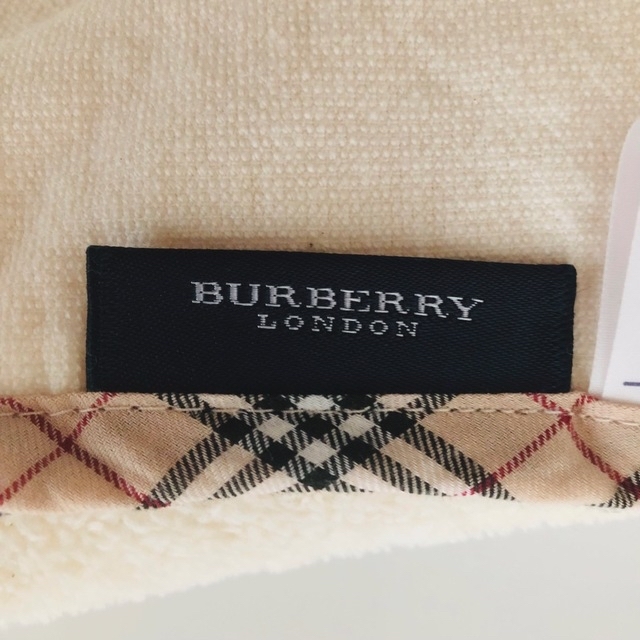 BURBERRY(バーバリー)のBurberry コットンボアシーツ インテリア/住まい/日用品の寝具(シーツ/カバー)の商品写真