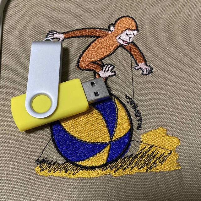 ブラザー　刺繍データ　USB  Curious George