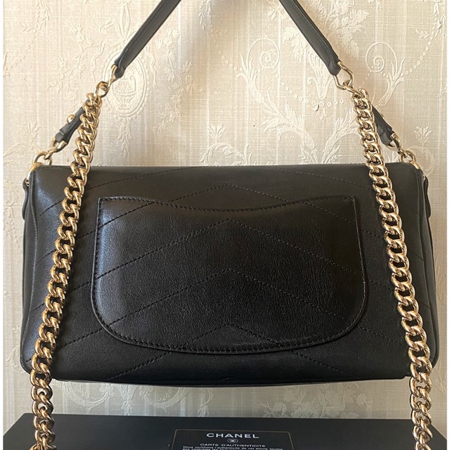 CHANEL(シャネル)の専用　極美　CHANEL 2way Vステッチ ターンロック　ショルダーバッグ　 レディースのバッグ(ショルダーバッグ)の商品写真