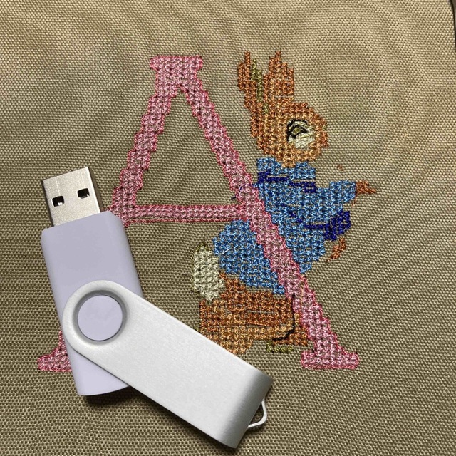 ブラザー　刺繍　データ　USB ピーターラビット