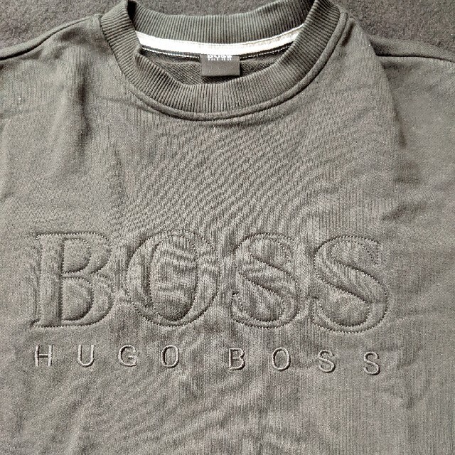 HUGO BOSS(ヒューゴボス)のヒューゴボス　トレーナー　スウェット　黒色　ブラック　S M 刺繍 メンズのトップス(スウェット)の商品写真