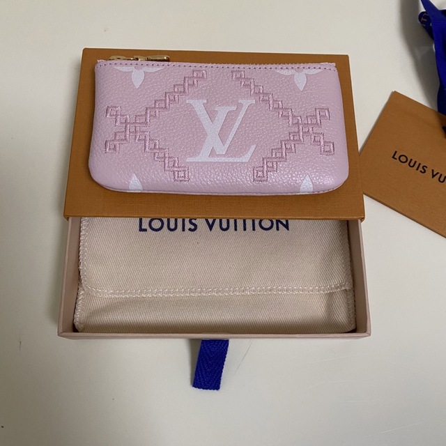 【完売品、新品未使用】LOUIS VUITTON ポシェット・クレ