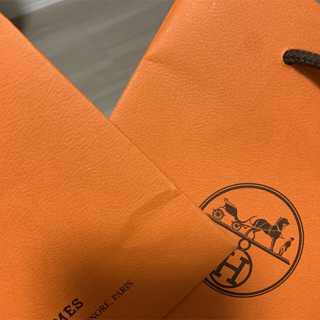 Hermes(エルメス)のエルメス HERMES ショッパー リボン プレゼント 紙袋 レディースのバッグ(ショップ袋)の商品写真