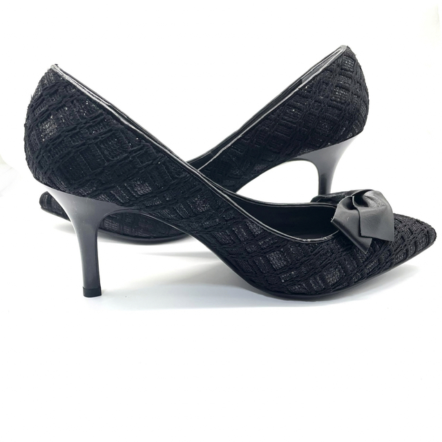 DIANA(ダイアナ)のDIANA ダイアナ パンプス ブラック ポインテッドトゥー 22.5センチ レディースの靴/シューズ(ハイヒール/パンプス)の商品写真