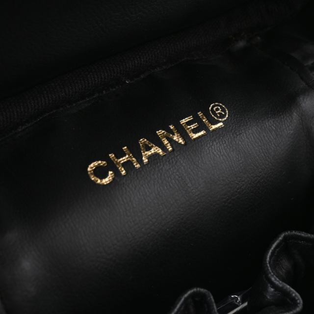 CHANEL 6番台 バニティバッグ