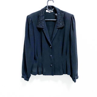 ジョンローレンスサリバン(JOHN LAWRENCE SULLIVAN)のLace design short length shirt jacket(テーラードジャケット)