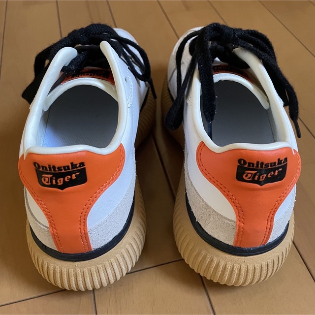 Onitsuka Tiger(オニツカタイガー)の【ぽて様専用】Onitsuka Tiger オニツカタイガー デレシティ  レディースの靴/シューズ(スニーカー)の商品写真