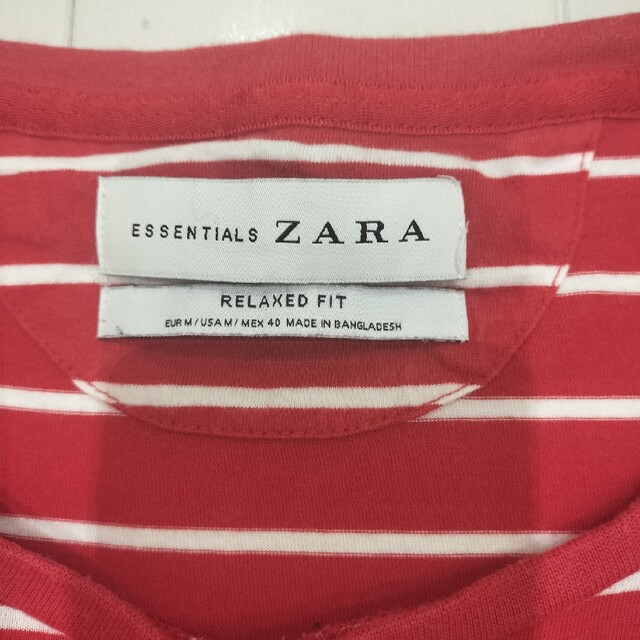 ZARA(ザラ)のESSENTIALS ZARA  ザラ ボーダー柄 Tシャツ Mサイズ メンズのトップス(Tシャツ/カットソー(半袖/袖なし))の商品写真