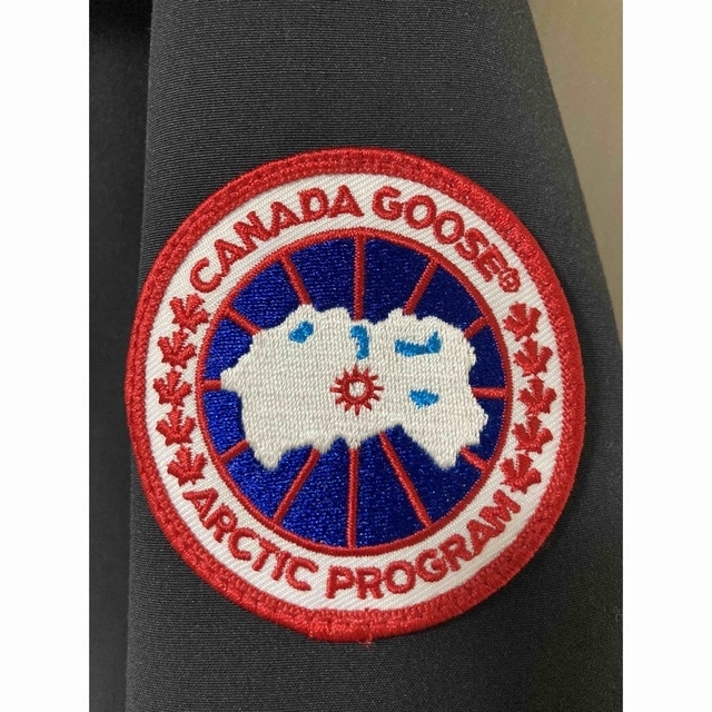 CANADA GOOSE(カナダグース)のカナダグース　ジャスパー　ネイビー　ＸＳ メンズのジャケット/アウター(ダウンジャケット)の商品写真