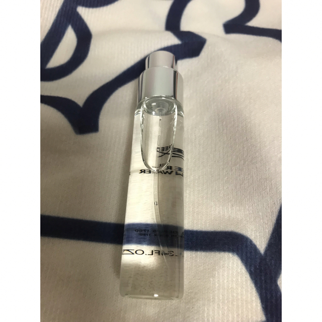 Creed クリード SILVER MOUNTAIN WATER 10mlの通販 by kiki's shop|ラクマ