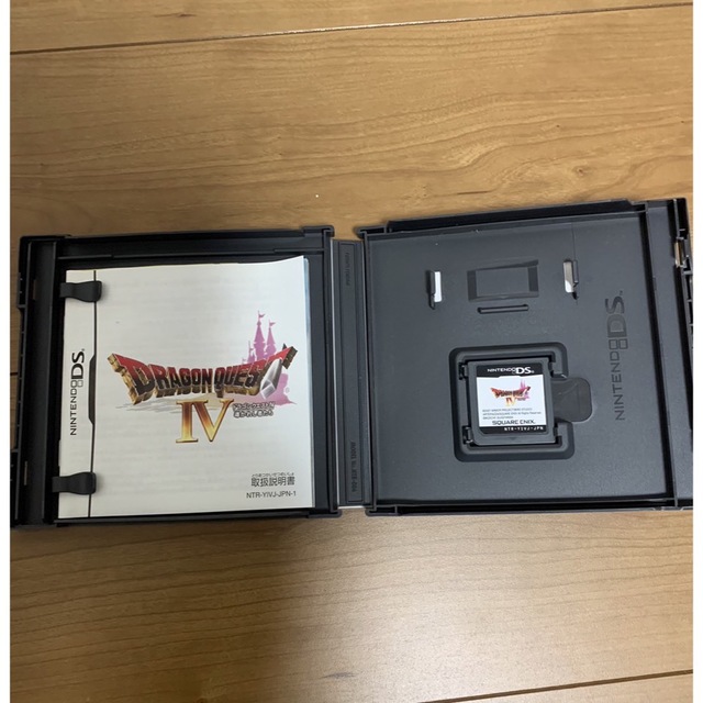 任天堂(ニンテンドウ)のDSソフト　ドラゴンクエスト4 エンタメ/ホビーのゲームソフト/ゲーム機本体(家庭用ゲームソフト)の商品写真