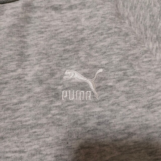 PUMA(プーマ)のPUMA　トレーナー　グレー レディースのトップス(Tシャツ(長袖/七分))の商品写真