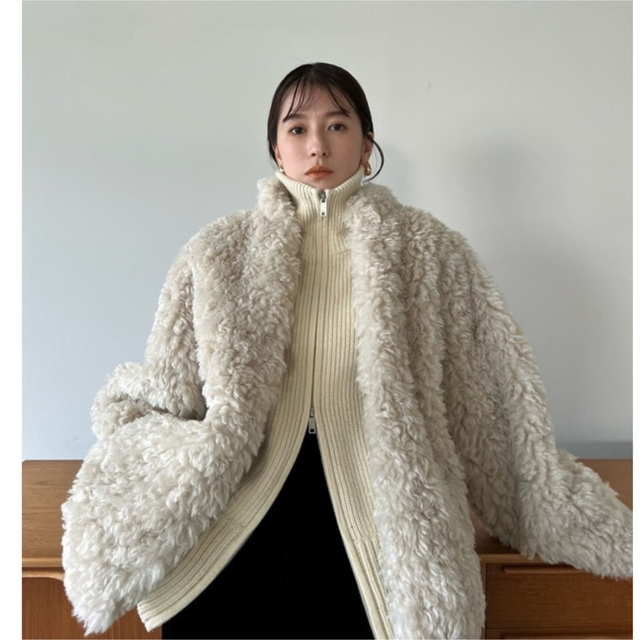 CLANE(クラネ)のMINAMI TANAKA×CLANE CURL FUR SHORT COAT2 レディースのジャケット/アウター(その他)の商品写真