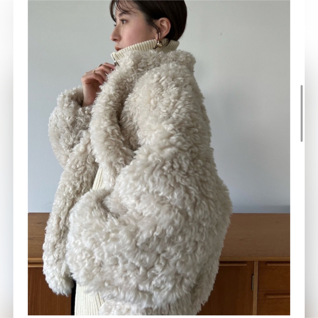 CLANE(クラネ)のMINAMI TANAKA×CLANE CURL FUR SHORT COAT2 レディースのジャケット/アウター(その他)の商品写真