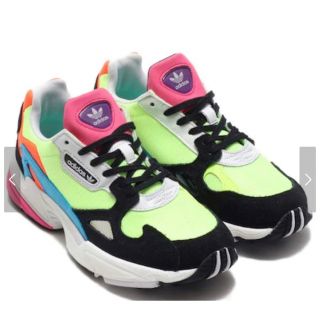 アディダス(adidas)のadidas Falcon WMNS スニーカー(スニーカー)