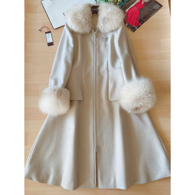2022年春の - FOXEY 新品タグ付き!FOXEY Rene グレースノワールファー