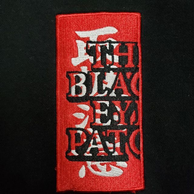 【新品未使用】 ブラックアイパッチ 刺繍ロゴ  取扱注意 スウェット XL