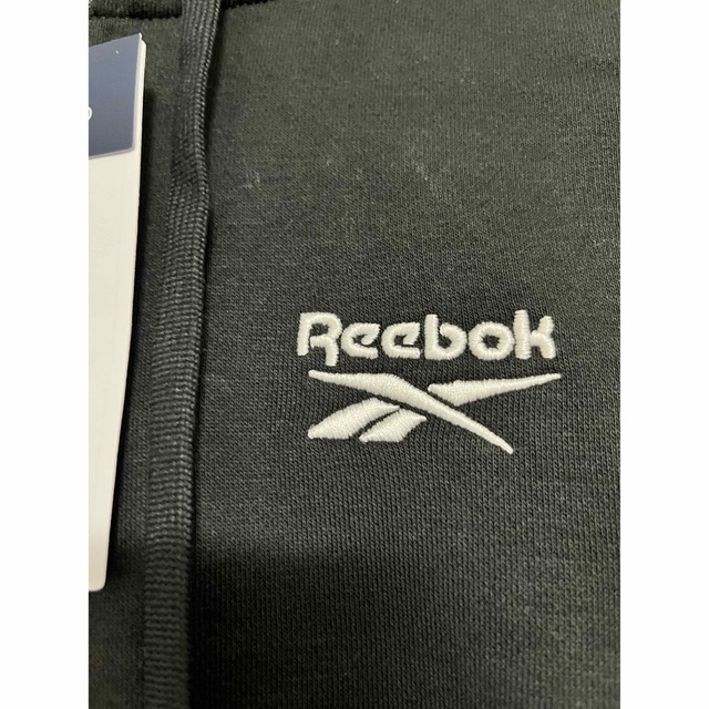 Reebok(リーボック)の新品！Reebok★クラシックス ベクター フーディー　ジップアップパーカー　 レディースのトップス(パーカー)の商品写真