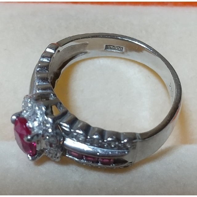プラチナ＊ルピー&ダイヤモンドリング  ７号 レディースのアクセサリー(リング(指輪))の商品写真