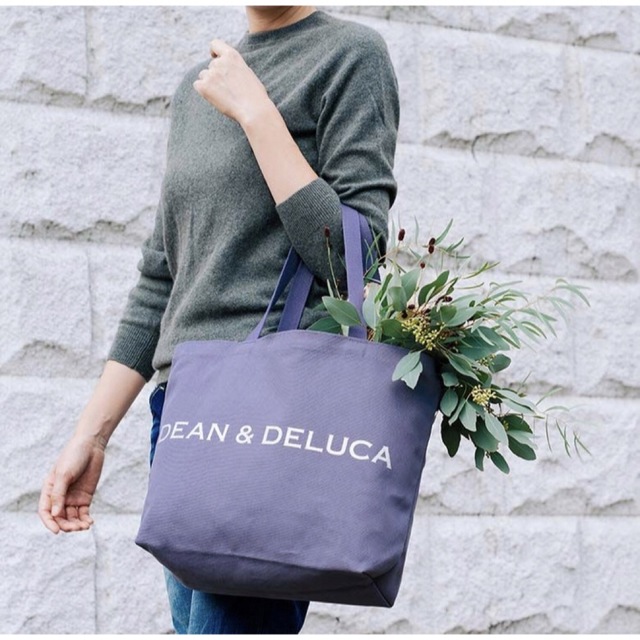 DEAN & DELUCA(ディーンアンドデルーカ)のDEAN&DELUCA チャリティートートバッグ  バイオレット Lサイズ レディースのバッグ(トートバッグ)の商品写真