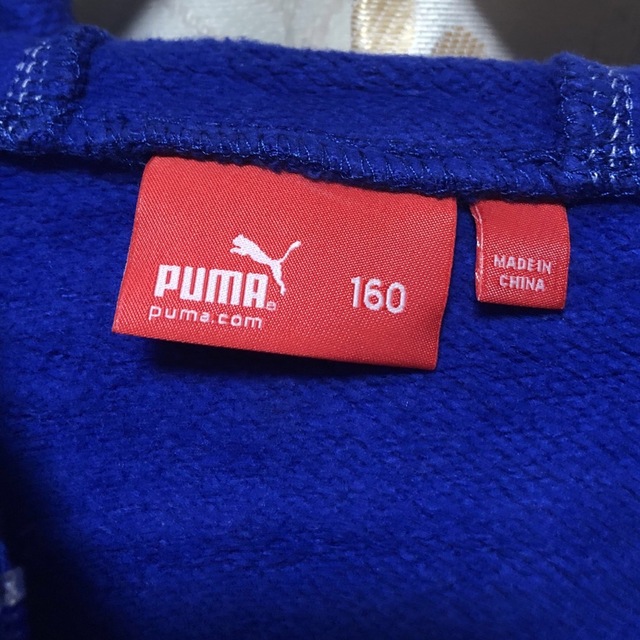 PUMA(プーマ)のプーマ パーカー 160サイズ スポーツ/アウトドアのサッカー/フットサル(ウェア)の商品写真